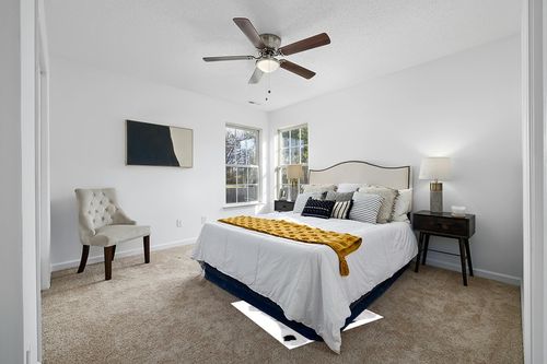 Genuine Calfskin Black and White Calfskin Calf Hide Cow Skin Cowhide Rug Leather Area Rug 3 x 3 ft. in White and Yellow Modern Bedroom