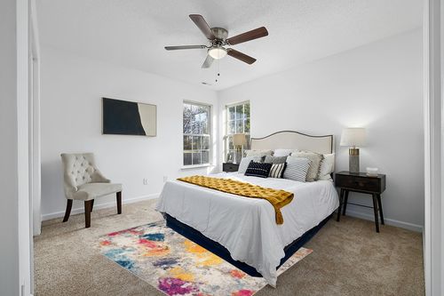 ‎Multi ‎Contemporary ‎Non Slip, Washable ‎Kitchen Rug in White and Yellow Modern Bedroom