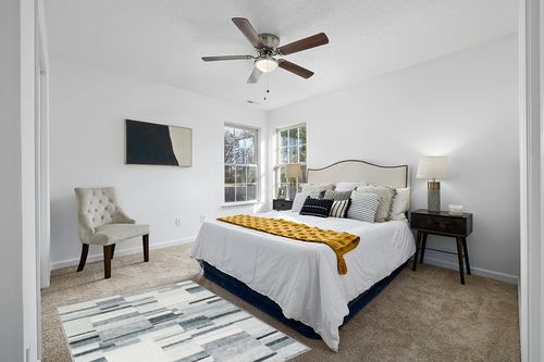 Zacoo Modern Rugs for Living Room 4x6 Non Slip No Shedding Carpet Geometric Abstract Area Rug Low Pile Floor Carpet Throw Rug Bedroom Decor Dining Room Nursery, Grey/White in White and Yellow Modern Bedroom