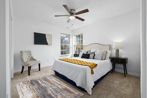 Abani Rugs Grey & Yellow Painted Pattern Area Rug Bold Rugged Contemporary Modern Style Accent, Laguna Collection | Turkish Made Superior Comfort & Construction | Stain Shed Resistant 4' x 6' in White and Yellow Modern Bedroom