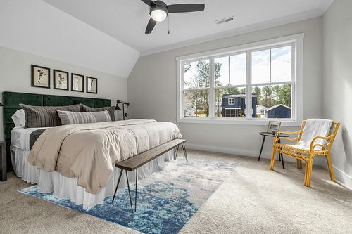 SAFAVIEH Brentwood Collection Area Rug - 8' x 10', Light Grey & Blue, Modern Abstract Design, Non-Shedding & Easy Care, Ideal for High Traffic Areas in Living Room, Bedroom (BNT822F) in Grey Traditional Bedroom with King Bed