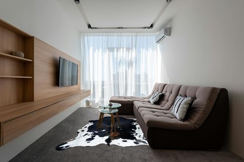 bonanza leathers Genuine Cowhide Rug Dark Tricolor Size S/L/XL 5X6/6X7/7X8 FT (XL) in Grey Living Room with Brown Couch