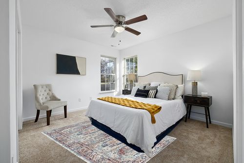 Cream 35 Persian Non Slip Living Room Area Rug in White and Yellow Modern Bedroom
