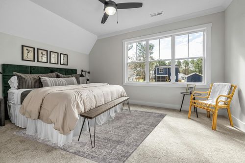 Bloom Rugs Vintage Geometric Gray Cream Area Rug - Boho Distressed 8x10 Rug for Living Room, Bedroom and Kitchen (7'10" x 10') in Grey Traditional Bedroom with King Bed