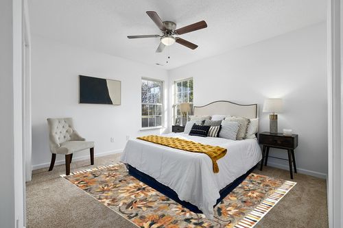 Safavieh Aspen Collection Area Rug - 8' x 10', Grey & Brown, Handmade Floral Tassel Wool, Ideal for High Traffic Areas in Living Room, Bedroom (APN139G) in White and Yellow Modern Bedroom