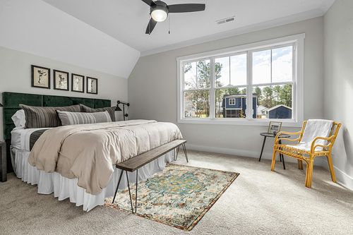 Pastel Teal Large Dining Room Rug in Grey Traditional Bedroom with King Bed