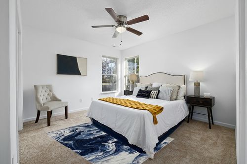 LUXE WEAVERS Marble Collection Blue Area Rug 5x7 Modern Abstract Clouds Swirl Bohemian Living Room Carpet in White and Yellow Modern Bedroom