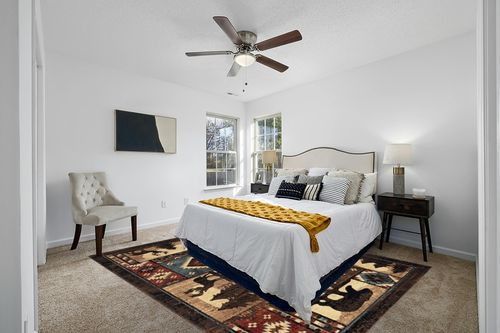 Home Dynamix Buffalo Bear Rustic Area Rug, Brown/Red, 7'10"x10'5", Rectangular in White and Yellow Modern Bedroom