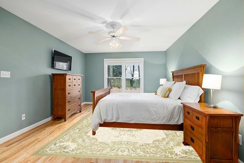 SAFAVIEH Courtyard Collection 9' x 12' Cream / Green CY7208 Indoor/ Outdoor Splashproof Easy Scrubbing Patio Backyard Mudroom Area Rug in Teal and Orange Wood Bedroom