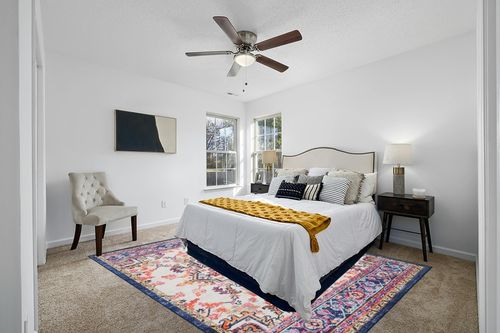 Garvee 8x10 Area Rug Vintage Bohemian Washable Area Rug Indoor Medallion Floor Carpet Rug Stain Resistant Foldable Accent Rug Lightweight Kitchen Living Room Bedroom Dining Room, Multi in White and Yellow Modern Bedroom