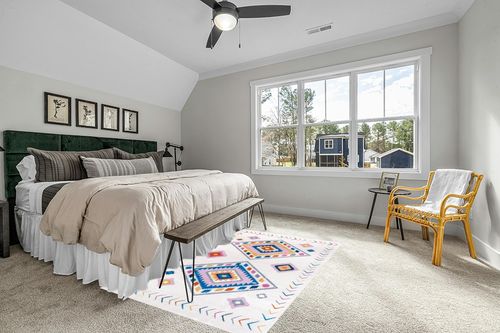 nuLOOM Marj Southwestern Kids Machine Washable Area Rug, 5x8, White Multi in Grey Traditional Bedroom with King Bed
