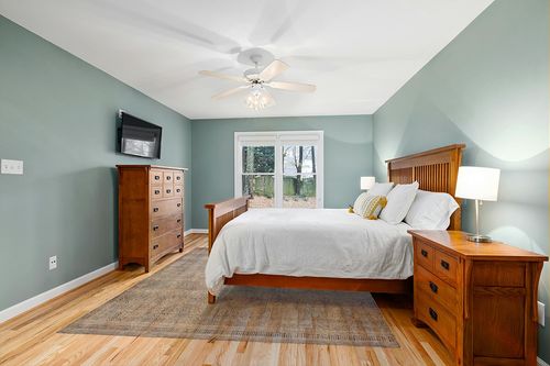 SAFAVIEH Abstract Collection Area Rug - 8' x 10', Ivory & Charcoal, Handmade Wool, Ideal for High Traffic Areas in Living Room, Bedroom (ABT340H) in Teal and Orange Wood Bedroom