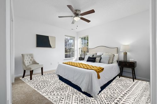 nuLOOM Camila Diamond Trellis Area Rug, 10x14, Off-white in White and Yellow Modern Bedroom