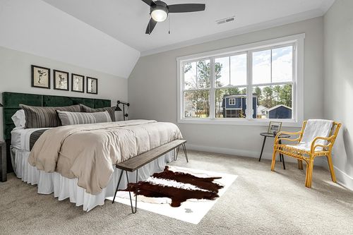 Genuine Cowhide Rug Hereford Black White Animal Skin Leather Cowhide Rug Real Cowskin Area Rug (Design 3, 5x6) in Grey Traditional Bedroom with King Bed