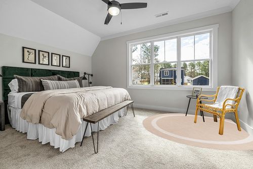Beverly Rug Waikiki Indoor Outdoor Rug 6'7" Round, Washable Outside Carpet for Patio, Deck, Porch, Circle Bordered Modern Area Rug, Water Resistant, Beige - White in Grey Traditional Bedroom with King Bed