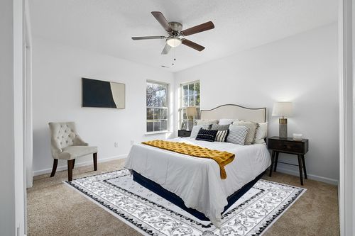 Eyely PDM504F-8 Modern Acanthus French Border Indoor Area Rug Vintage;Bohemian;Traditional, Bedroom, Kitchen, Living Room, Easy-Cleaning, Non-Shedding, 8 X 10, Light Gray/Cream in White and Yellow Modern Bedroom