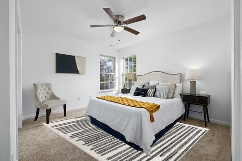 JONATHAN Y MOH207A-8 Khalil Modern Berber Stripe Indoor Farmhouse Area-Rug Bohemian Minimalistic Striped Easy-Cleaning Bedroom Kitchen Living Room Non Shedding, 8 X 10, Cream,Black in White and Yellow Modern Bedroom