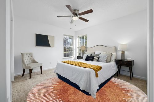 Burnt Orange Stripe Bordered Modern Abstract Round Area Rug for Living Room Bedroom Diningroom Soft Fluffy Boho Chic Circle Carpet Washable Rug Mat 10ft in White and Yellow Modern Bedroom