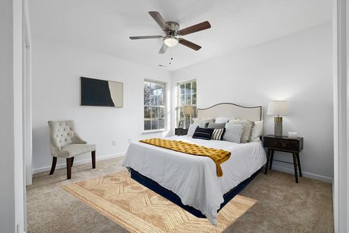 nuLOOM Ranya Tribal Indoor/Outdoor Area Rug, 5x8, Light Brown in White and Yellow Modern Bedroom