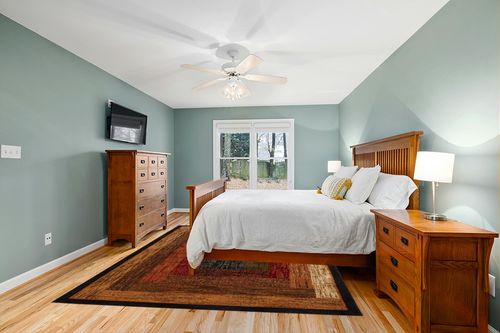 Home Dynamix Royalty Vega Contemporary Geometric Area Rug, Black/Brown, 7'8"x10'4" in Teal and Orange Wood Bedroom