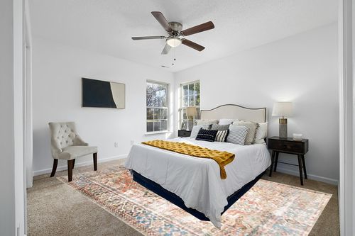 Loloi II Loren Terracotta/Sky 8'-4" x 11'-6" Area Rug in White and Yellow Modern Bedroom