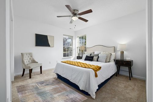 SUPERIOR Washable Indoor Large Area Rug, Modern Abstract Home Floor Decor for Living Room Spaces, Kitchen/Dining, Bedrooms, Office, Dorm, Patchwork Aesthetic, Aria Collection, 4' x 6', Taupe in White and Yellow Modern Bedroom