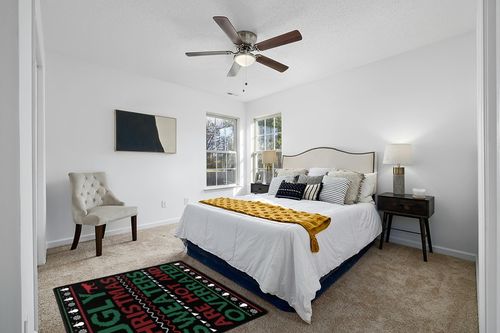 LIICHEES Ugly Christmas Sweaters are Hot and Overrated Area Rug 63x48in Washable Rugs for Living Room Bedroom Large Rug Indoor Decorative Carpet Yoga Mat in White and Yellow Modern Bedroom