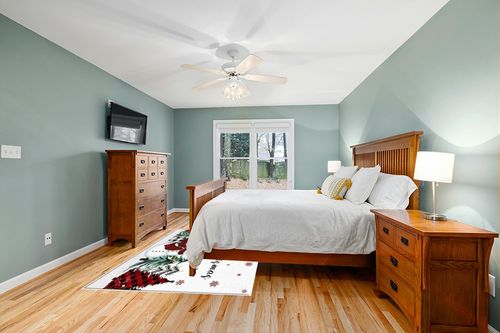 Christmas Snowman Area Rug for Living Room, Rectangular Indoor Carpet - 5' x 8', Winter Snowflake Xmas Tree Plaid Non-Skid Bathroom Mat Kitchen Runner Rugs for Bedroom in Teal and Orange Wood Bedroom