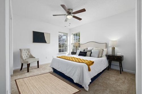 nuLOOM Elijah Farmhouse Seagrass Area Rug, 4x6, Brown in White and Yellow Modern Bedroom