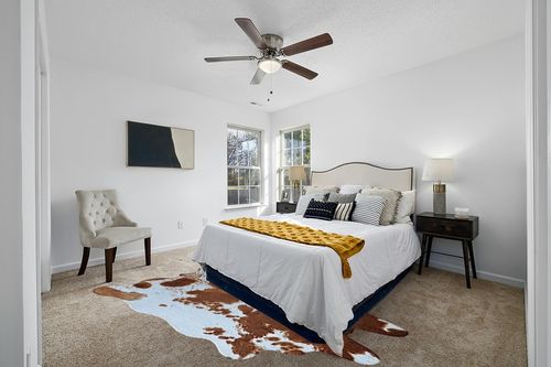 rugoo Premium Brown Cowhide Rug 6.4 ft x 8.5 ft Faux Cowhide Rug Cow Print Rug Faux Animal Skin Rug for Living Room Bedroom Nursery Western Decor in White and Yellow Modern Bedroom