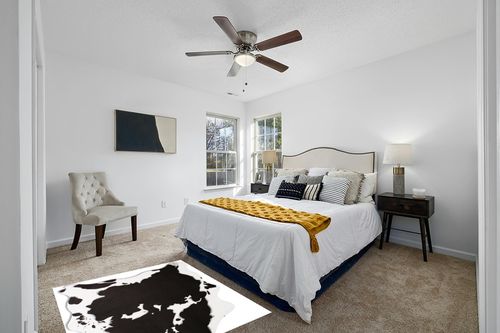 MACEVIA Faux Cowhide Rug Cute Cow Print Rug Animal Area Carpet Western Decor for Living Room Bedroom Non-Slip 59" L x 47.2" W(4.9ft x 3.9ft) Black and White in White and Yellow Modern Bedroom