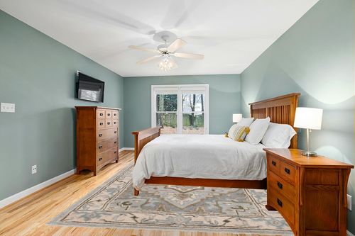 SAFAVIEH Heritage Collection Area Rug - 9' x 12', Beige & Grey, Handmade Traditional Oriental Wool, Ideal for High Traffic Areas in Living Room, Bedroom (HG866A) in Teal and Orange Wood Bedroom