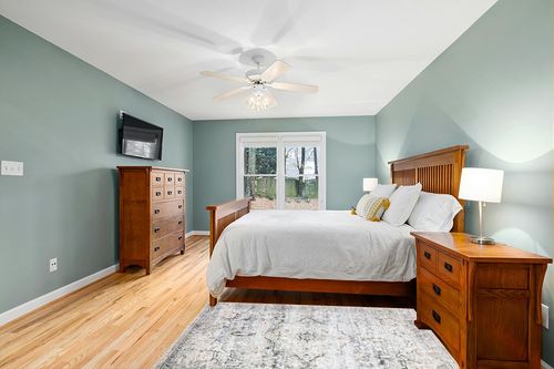 Bloom Rugs Caria Washable Non-Slip 4x6 Rug - Ivory/Gray/Caramel Traditional Area Rug for Living Room, Bedroom, Dining Room, and Kitchen - Exact Size: 4' x 6' in Teal and Orange Wood Bedroom