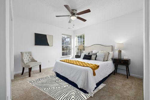 LUXE WEAVERS Le Monde Collection 8505 Anthracite 5x7 Geometric Marble Swirl Area Rug in White and Yellow Modern Bedroom