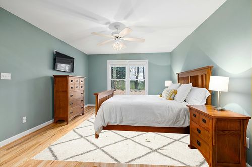 SAFAVIEH Hudson Shag Collection Area Rug - 9' x 12', Ivory & Grey, Modern Trellis Design, Non-Shedding & Easy Care, 2-inch Thick Ideal for High Traffic Areas in Living Room, Bedroom (SGH281A) in Teal and Orange Wood Bedroom