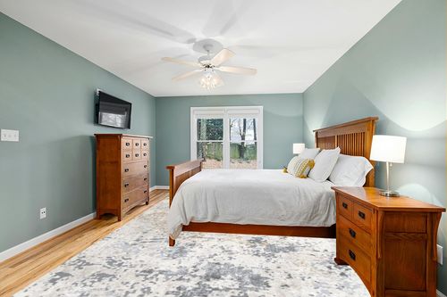 nuLOOM Chastin Abstract Area Rug, 10' x 14', Beige in Teal and Orange Wood Bedroom