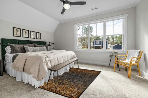 Unique Loom Imperial Collection Paisley, Distressed, Border, Vintage, Modern, Abstract Area Rug, 5 x 8 ft, Black/Orange in Grey Traditional Bedroom with King Bed