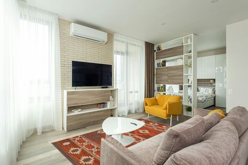 Safavieh Kilim Collection Area Rug - 5' x 8', Brown & Dark Grey, Handmade Tribal Southwestern Boho Rustic Wool, Ideal for High Traffic Areas in Living Room, Bedroom (KLM331T) in Light Modern Living Room with TV