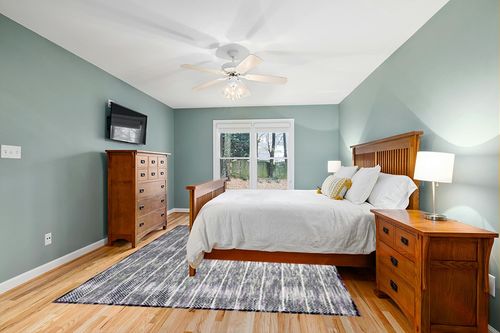 SAFAVIEH Skyler Collection 8' x 10' Grey / Purple SKY194R Modern Abstract Non-Shedding Living Room Bedroom Dining Home Office Area Rug in Teal and Orange Wood Bedroom