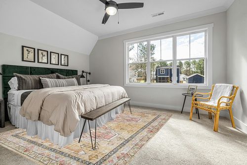 Loloi II Skye Collection SKY-04 GOLD / BLUSH, Traditional 9'-0" x 12'-0" Area Rug in Grey Traditional Bedroom with King Bed