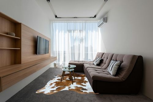 bonanza leathers Genuine Cowhide Rug Tricolor Size S/L/XL 5X6/6X7/7X8 FT (XL) in Grey Living Room with Brown Couch