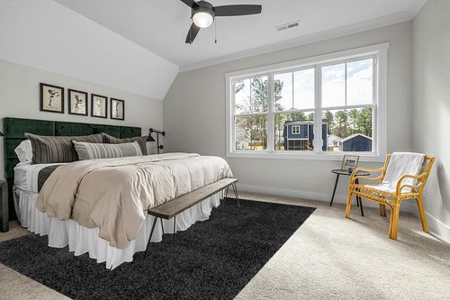 COZYLOOM Large Shag Area Rug 9x12 Luxury Soft Shaggy Rug, Plush Fluffy Indoor Floor Carpet Cozy Solid Modern Rug Anti-Skid Bedroom Floor Cover Living Room Nursery Throw Carpet Black in Grey Traditional Bedroom with King Bed