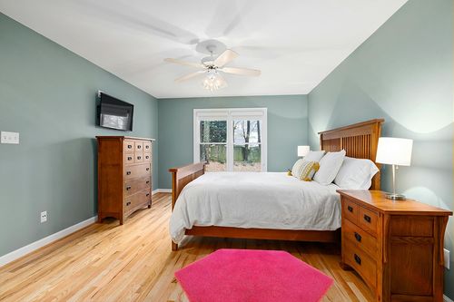 junovo Ultra Soft Rug in Teal and Orange Wood Bedroom
