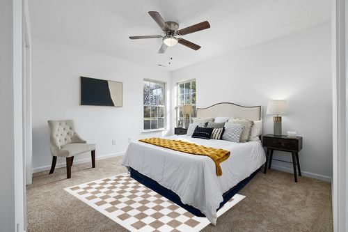 Wonnitar Checkered Washable Area Rug 5x7,Modern Large Rugs for Bedroom,Non-Shedding Soft Living Room Throw Mat,Geometric Checkerboard Floor Carpet for Dorm Bedroom Playroom,Khaki in White and Yellow Modern Bedroom