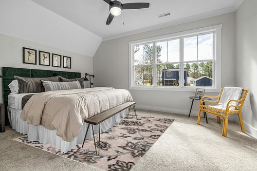 SUPERIOR Indoor Area Rug Perfect for Hallways, Entryway, Office, Living Room, Hardwood, Tile, Jute Backed, Modern Farmhouse Floral Decor, Jacobean Collection - 8ft x 10ft, Deep Royal in Grey Traditional Bedroom with King Bed