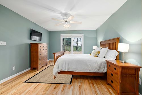 nuLOOM Elijah Farmhouse Seagrass Area Rug, 5' x 8', Black in Teal and Orange Wood Bedroom