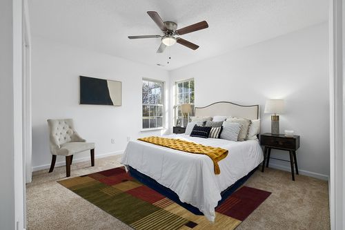 Mohawk Home Alliance Modern Geometric 6' x 9' Area Rug - Red - Perfect for Living Room, Dining Room, Office in White and Yellow Modern Bedroom