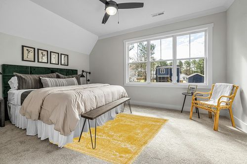 Rugs.com Dover Collection Rug – 5' x 8' Yellow Low-Pile Rug Perfect for Bedrooms, Dining Rooms, Living Rooms in Grey Traditional Bedroom with King Bed