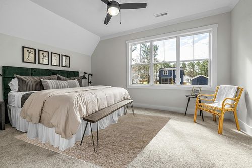 Superior Indoor Large Shag Area Rug, Modern Fuzzy Soft Cozy Shaggy Rug for Living/Dining Room, Bedroom, Office, Entryway, Kitchen, Dorm, Playroom, Kids, Nursery, Textured Rugs, 8' x 10', Beige in Grey Traditional Bedroom with King Bed