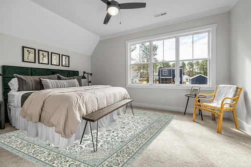 9x12 Area Rug Living Room Rugs: Machine Washable Rugs Soft Low Pile Area Rug with Non-Slip Backing Stain-Resistant, Indoor Floral Floor Carpet for Dining Room Nursery Home Office-Green in Grey Traditional Bedroom with King Bed